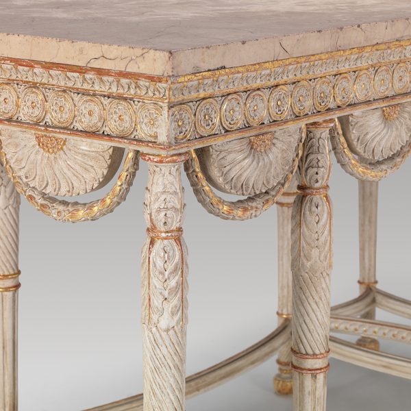 George III design parcel gilt pier-tables - Image 4